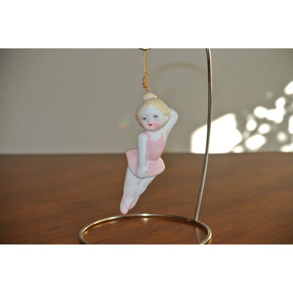 Lot of 2 Vintage 1990s Porcelain Bisque Ballerina Ornaments Lillian Vernon 3.75" - Picture 9 of 10